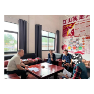 凤凰县木江坪镇搭建沟通桥梁   保障群众权益