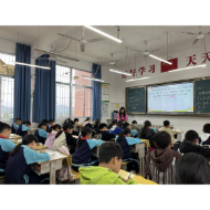 湖南石化教育帮扶派遣专家助力凤凰县千工坪学区提升教学质量