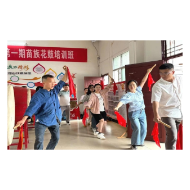 凤凰县山江镇：苗鼓非遗文化进机关   奏响乡村振兴动人乐章