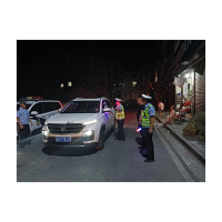 凤凰县阿拉营镇联合执法    筑牢道路交通安全防线
