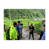 凤凰县禾库镇“警”急出动    救助走失老人安全回家