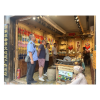 凤凰县非物质文化遗产保护中心：国庆节前整治“非法使用非遗标识、牌匾”市场