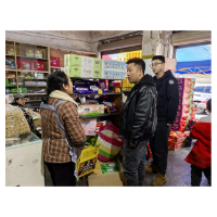 凤凰县沱江镇开展春节期间烟花爆竹“打非治违”联合执法检查行动