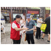 凤凰县沱江镇虹桥社区：“三长”双节忙服务   服务为民“零距离”