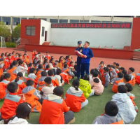  凤凰县芙蓉学校开展消防应急疏散演练活动