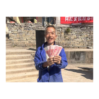 凤凰县阿拉营镇：新寨村猕猴桃产业喜迎首年分红   “金疙瘩”铺就家门口致富路