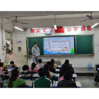 “星火湘遇宣讲团”在禾库镇开展数智课堂活动