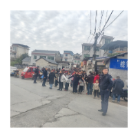 凤凰县千工坪镇：岁末暖岗护学路   初心坚守映民心