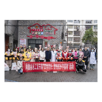 “情系巾帼女职工·法护芳华学雷锋”暨凤凰县总工会开展“三·八”节关爱新业态女职工活动