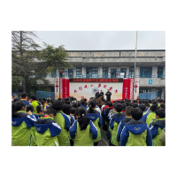 凤凰县沱江镇南华学区开展消防安全演练   共筑校园“防火墙”