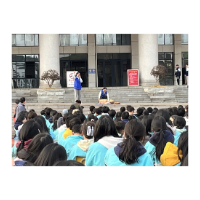 凤凰县红十字会开展应急救护知识与艾滋病、结核病防治进校园活动