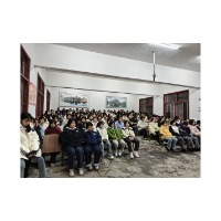 凤凰县第一民族中学开展关爱女生防性侵专题讲座   守护青春花蕾