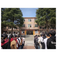 凤凰县第一民族中学开展防溺水应急演练   筑牢安全防线