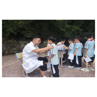 凤凰县文昌阁小学：安全“童”行  呵护健康