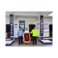 凤凰公安：七小时追赃挽损  锦旗见证警民情深