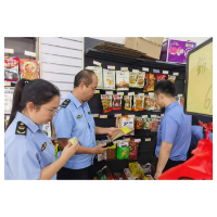 利剑出鞘护民生——凤凰县筑牢农村食品安全“防护网”