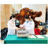 凤凰县卫健局组建“一医一护”医疗保障队 全程驻点护航两会