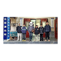 寒风中等候二十分钟 禾库学子将万元现金归还失主