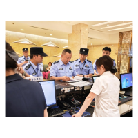 凤凰公安开展夏季社会治安打击整治专项行动