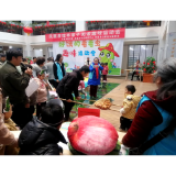 凤凰县：亲子同欢，共赴阅读与运动之约
