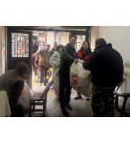 凤凰县沱江镇古城社区: 岁寒情暖传关爱,节前慰问聚民心