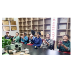 笃行实干兴产业，薪暖搬迁群众心——凤凰县东立种养合作社发放务工工资 