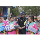 凤凰公安：聚光灯外的平安“守门员