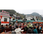 茶灯古韵润乡土 农普宣传入民心 ——凤凰县统计局借力非遗茶灯节开展第四次全国农业普查宣传