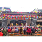 凤凰县竿子坪村：巾帼欢歌庆“三八” 邻村共聚一家亲