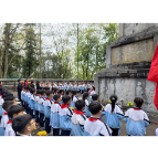 凤凰县文昌阁小学：缅怀革命先烈 厚植爱国情怀