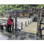 凤凰县沱江镇虹桥社区：闻"汛"而动筑防线 织密防汛安全"责任网"