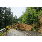 凤凰县公路建设养护中心火速抢险迅速恢复S256线道路通行