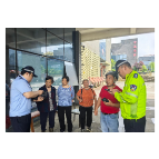 老人拾金不昧 廖家桥派出所助力物归原主