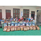 凤凰县禾库镇：县妇联、县民政局来我镇禾苗村小学开展关爱未成年人主题活动