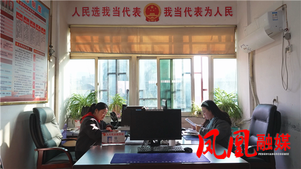 凤凰于飞 代表担当| 林艳：畅通“民意路”办好“民生事” 打造人大工作“沱江样本”