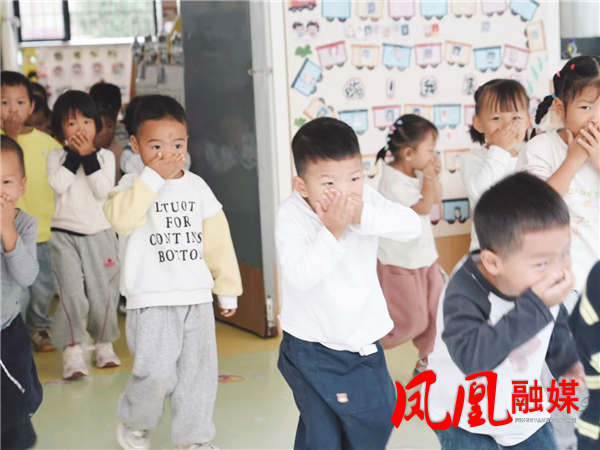 凤凰县箭道坪幼儿园开展消防专题培训暨应急疏散演练
