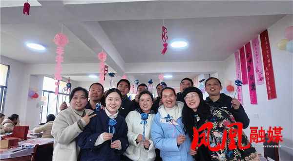 春满田园庆三八 巾帼逐乐绽芳华  ——凤凰县吉信镇满家村农耕文化园三八妇女节活动欢乐