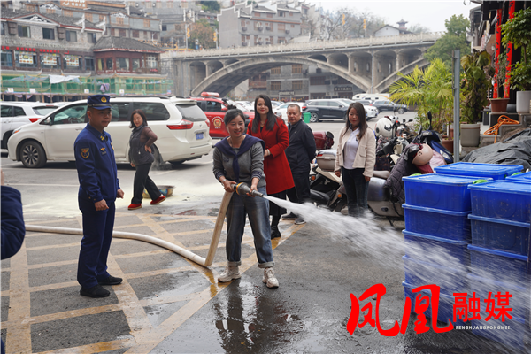 凤凰消防：古城消防全年轮训公开课开讲