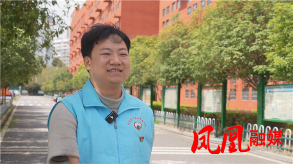 凤凰县无臂青年李向阳获评“感动湖南”年度十佳人物
