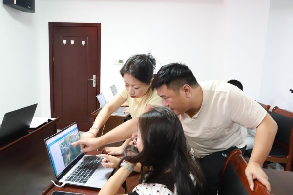 图片4.jpg 图片4.jpg