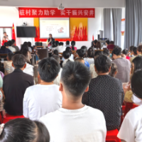 凤凰县图书馆开展“健康护航 成长相伴”健康教育公益讲座