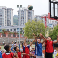 凤凰县青少年学生校外活动中心举办亲子活动暨篮球比赛