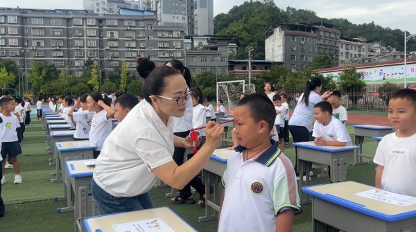 图片12.jpg 图片12.jpg