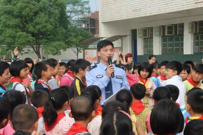 下载.jpg