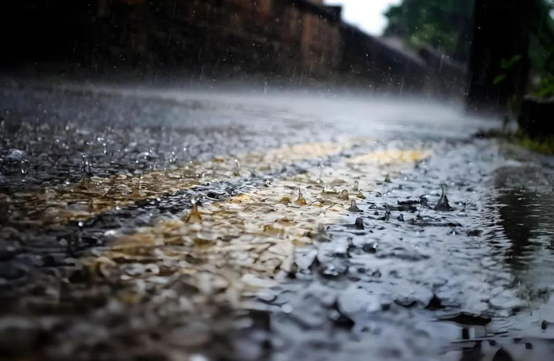 晴→雨 27日至30日湖南有强降雨、强对流天气过程