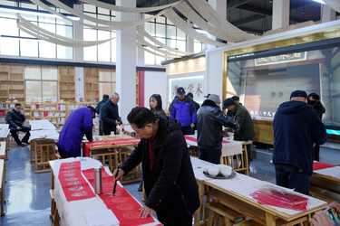 湘潭县锦石乡碧泉村：墨香暖寒冬