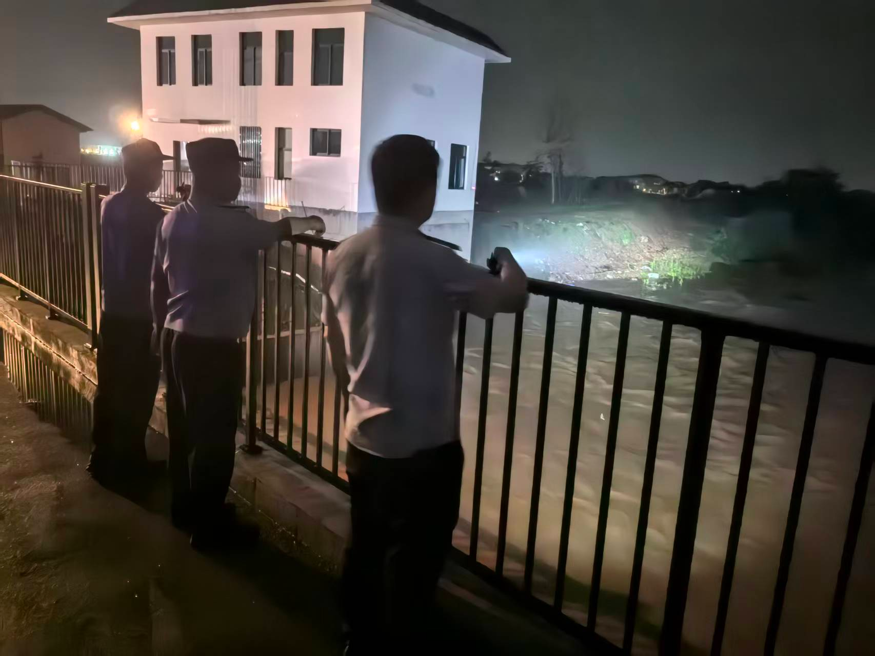 青山桥镇：抓实防汛举措   筑牢汛期安全线