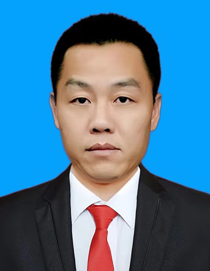 周毅.jpg