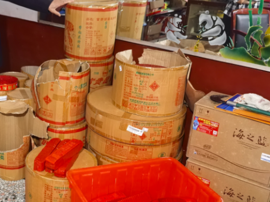 分水乡重拳整治非法储存烟花爆竹 严查私存隐患守护群众平安