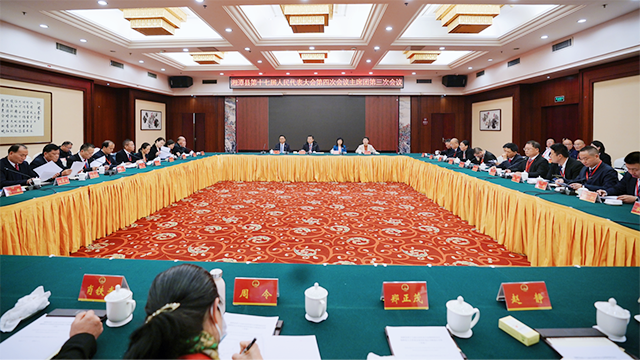 【我们的两会】湘潭县第十七届人民代表大会第四次会议举行主席团第三次会议